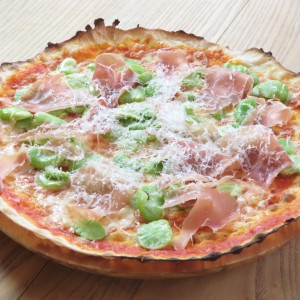 そら豆の熟成ハモンセラーノのピッツァ〜削りたてパルミジャーノチーズ〜13